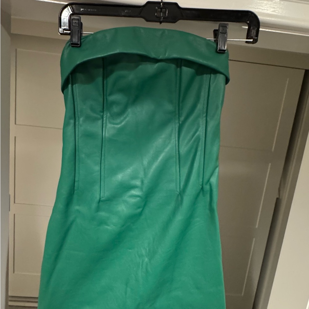 Beautiful Green Strapless Dress